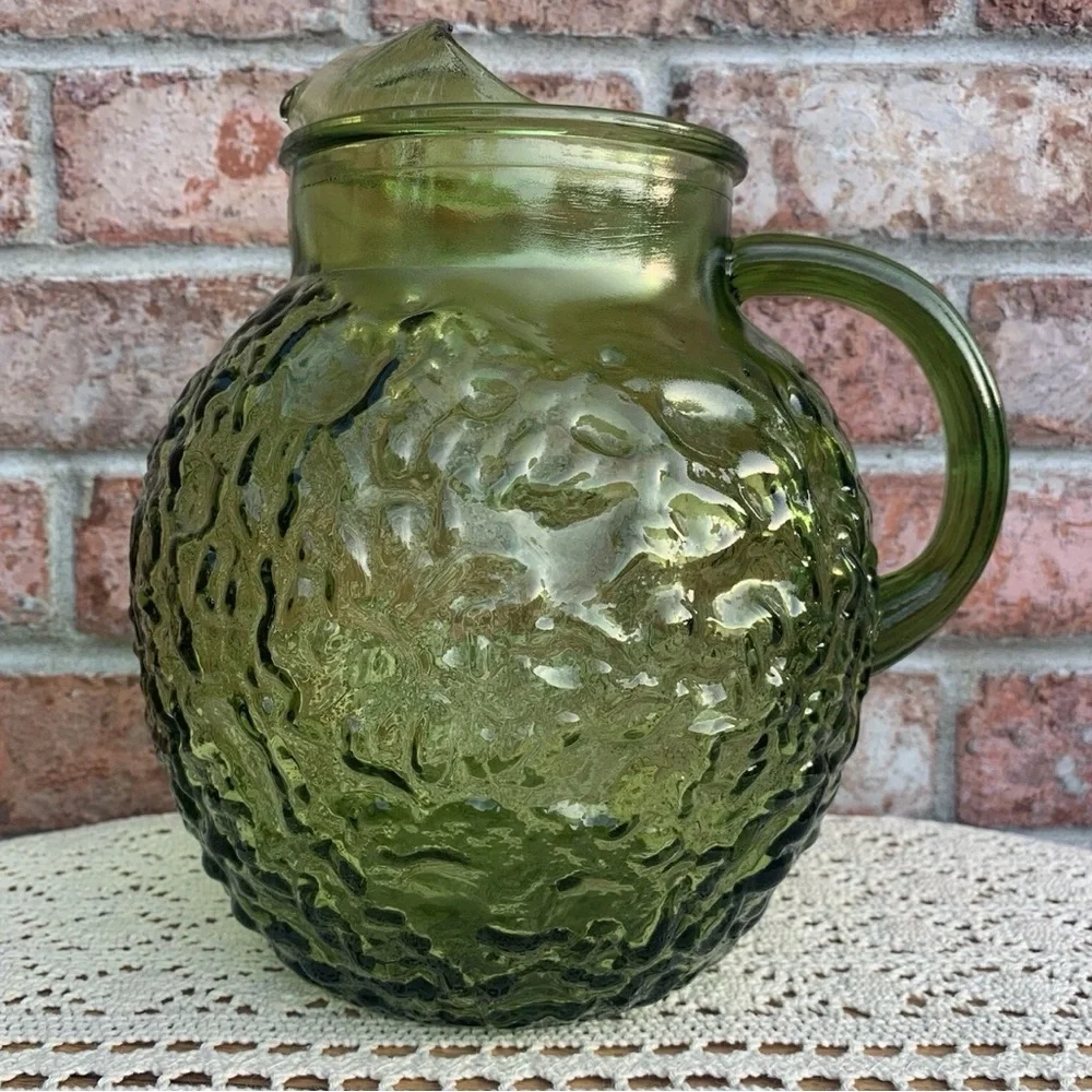 Vtg 1970s Anchor Hocking Lido Milano Avocado Green Ball Pitcher